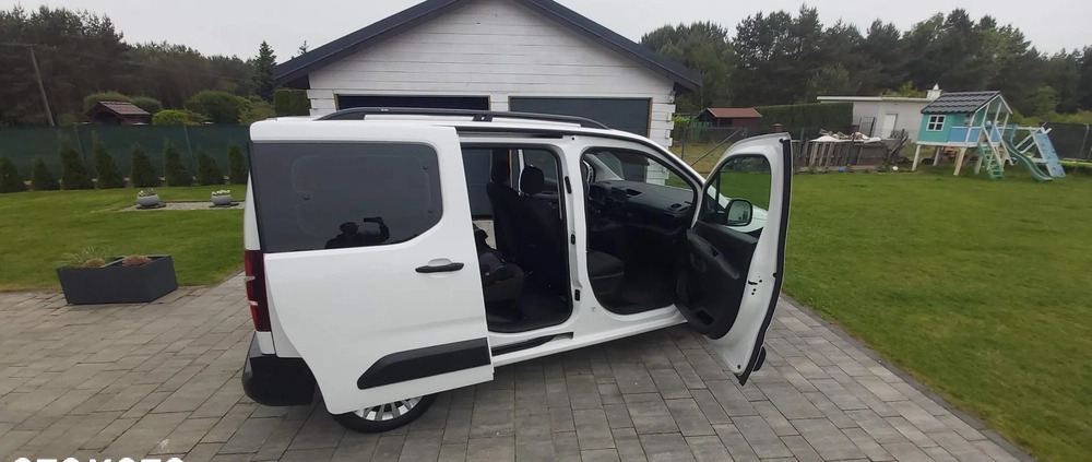 Toyota Proace City Verso cena 72900 przebieg: 65573, rok produkcji 2020 z Oborniki małe 497